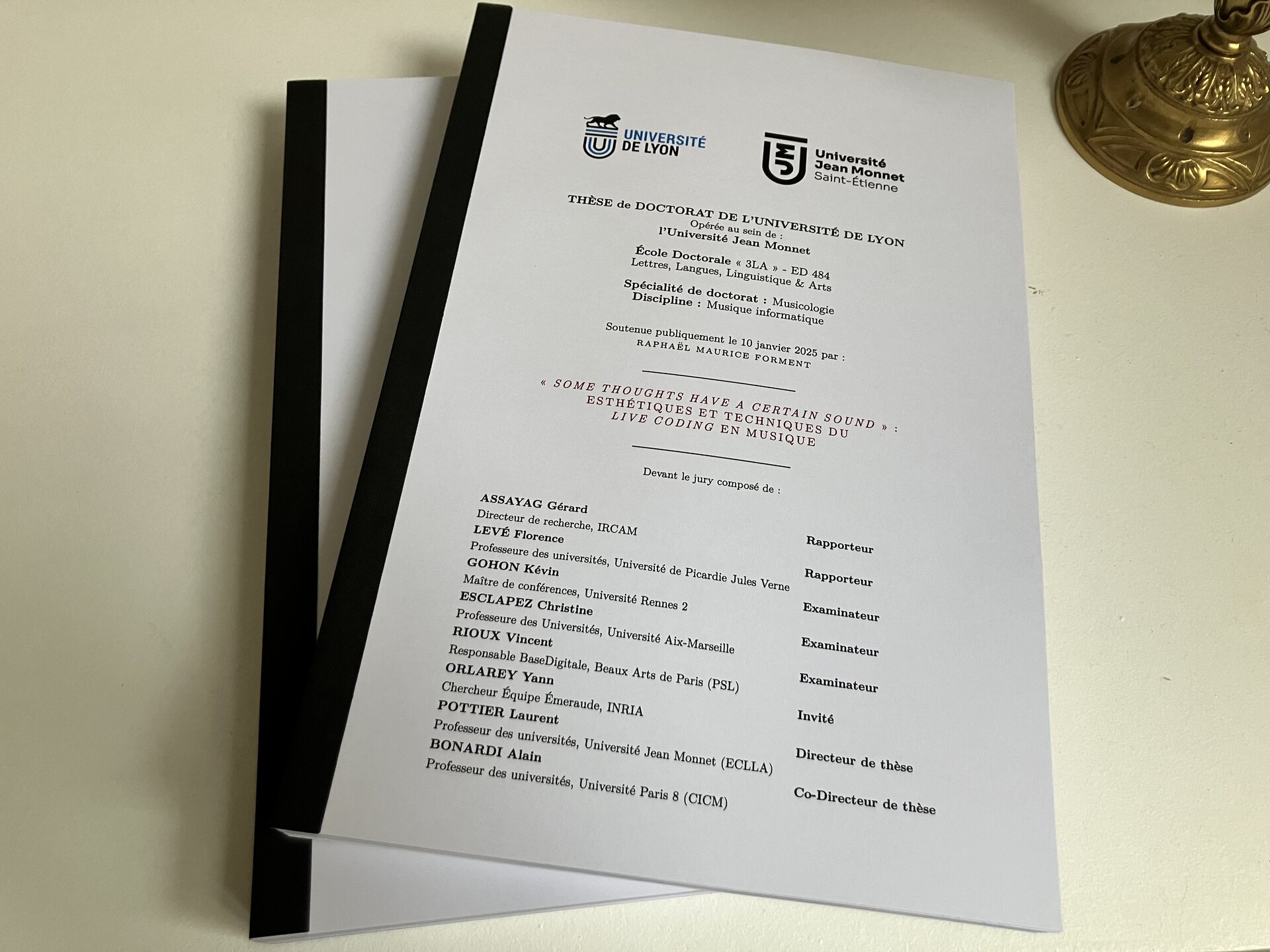 Thèse en deux volumes